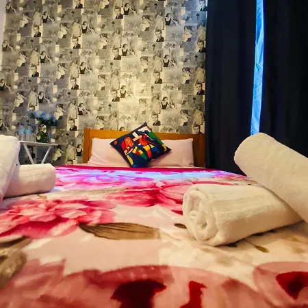 Hostel Prime & *